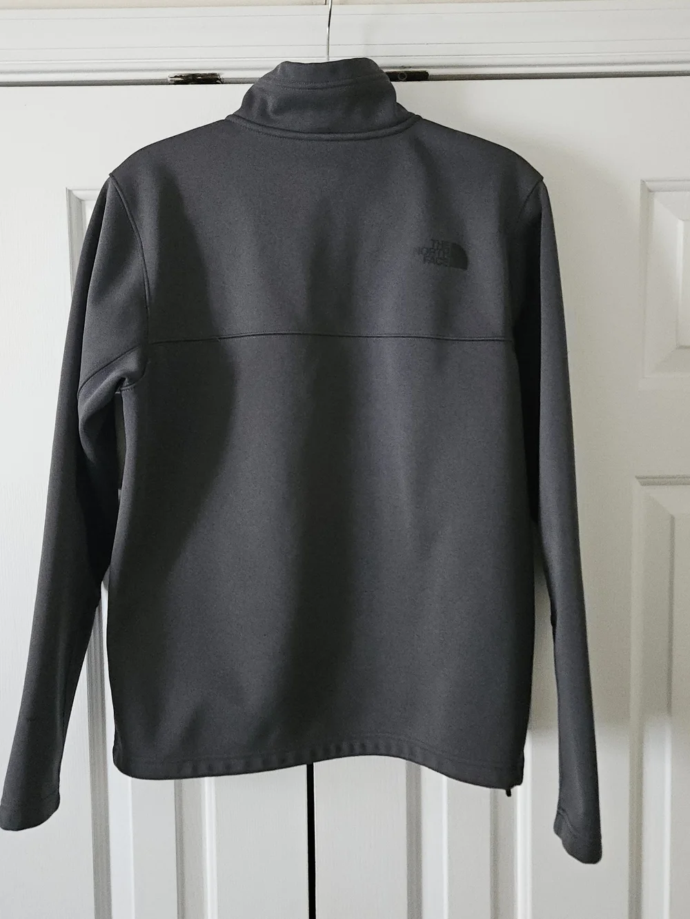 The North Face Men’s Small Full-Zip Softshell Jacket - Dark Gray,